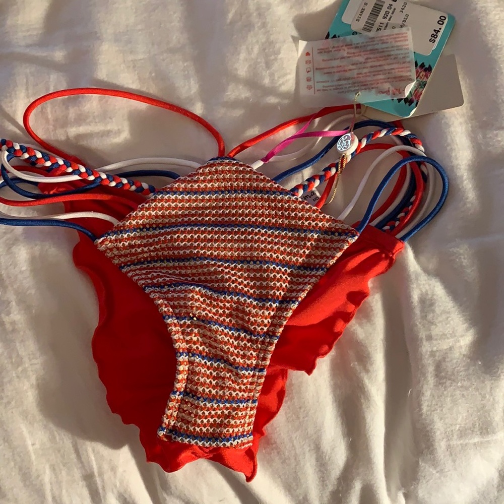 NWT cheeky bikini bottoms M